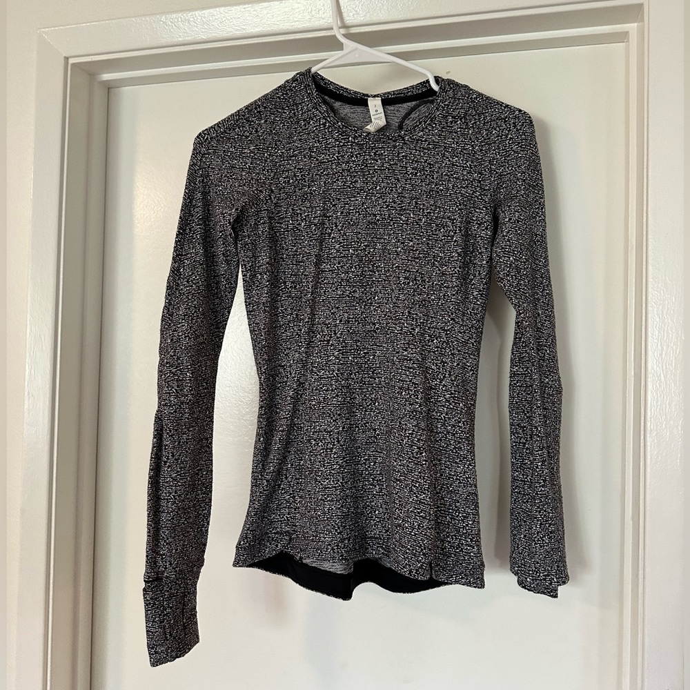 Lululemon; stretchy jacket; size 2; like new condition